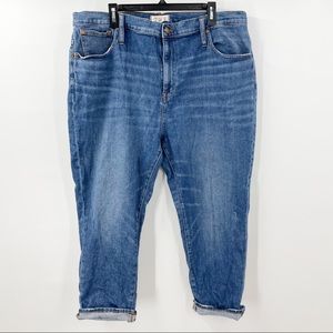 Madewell | 35 | High-Rise Slim Crop Boy Jean
